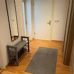 Apartment Leuben - Stylisch - Balkon - Kueche