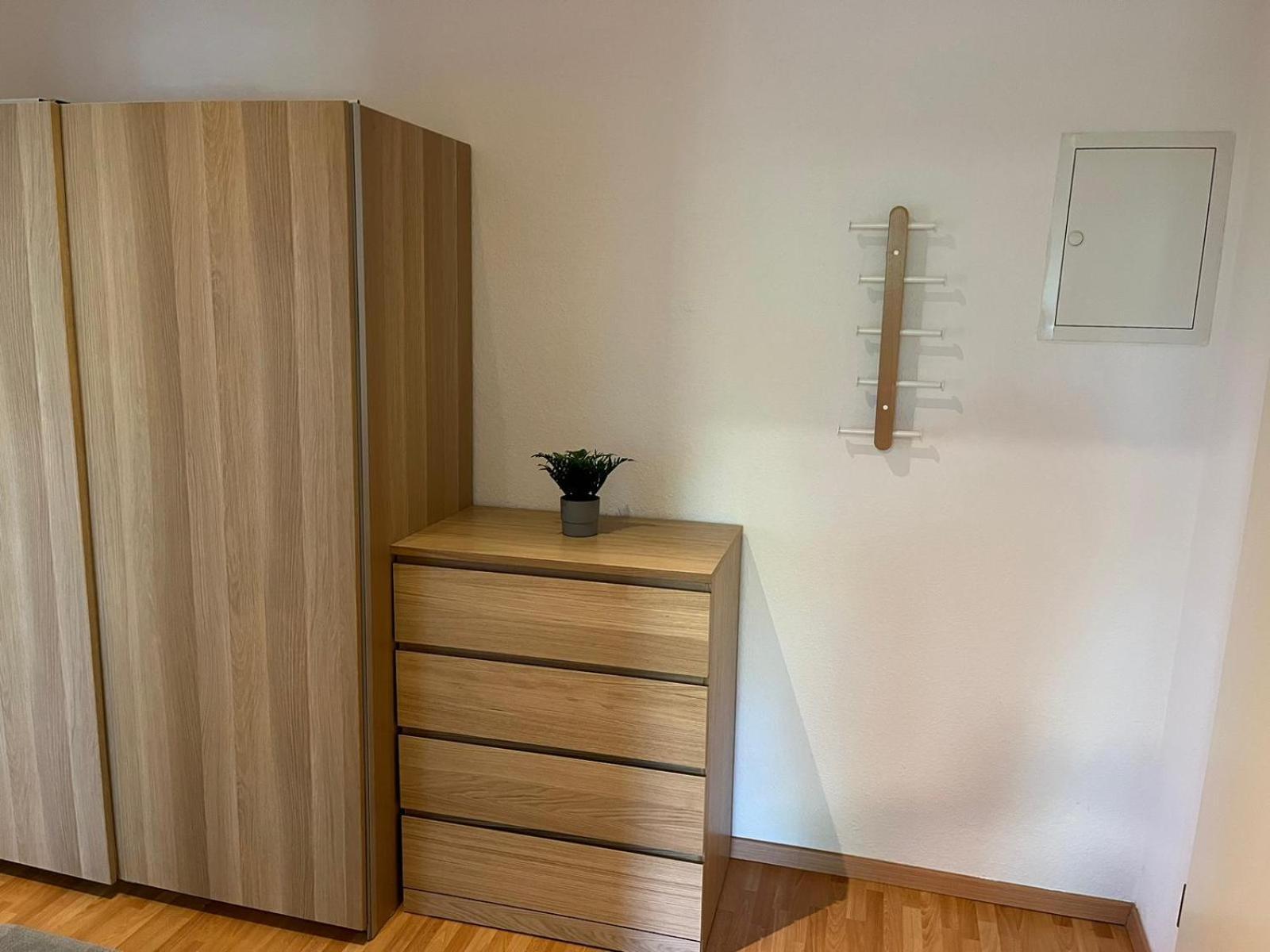 Leuben - Stylisch - Balkon - Kueche Apartment *